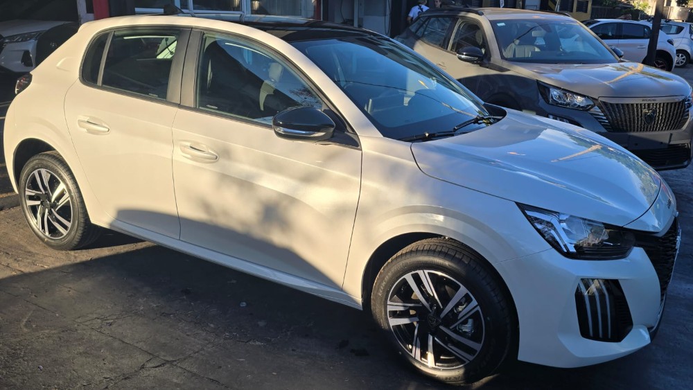 Peugeot 208 1.0 T200 ALLURE — foto 3
